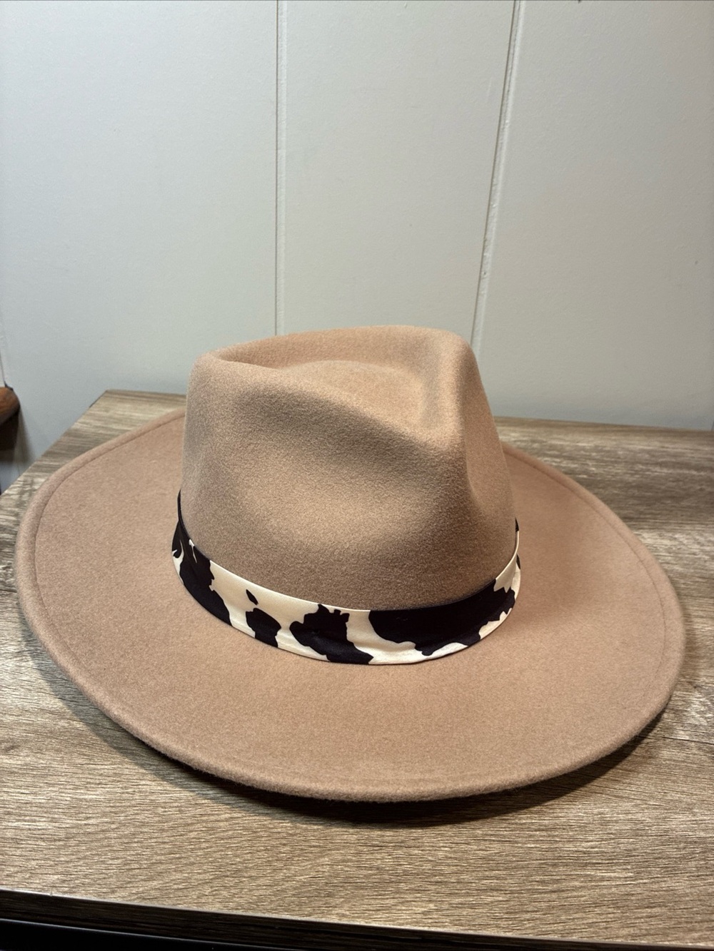 Wyeth Cow Print Banded Hat One Size 100% Wool Taupe Festival Boho Western